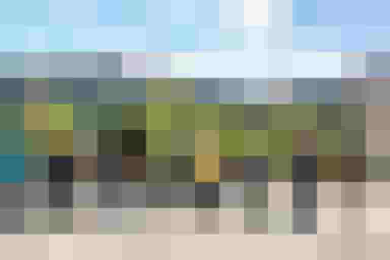 Spatenstich für ein Wohnprojekt in Bad Hofgastein mit Blick auf die Berge.