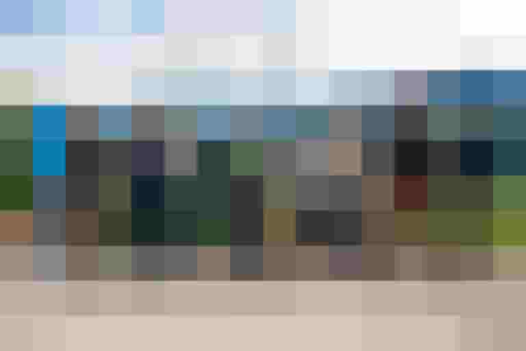Spatenstich für die Panoramaloge in Piesendorf mit Blick auf die Salzachtaler Berge.