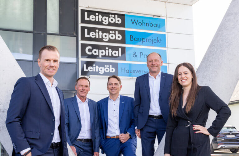 Die Leitgöb Wohnbau Geschäftsleitung vlnr.: Stefan Leitgöb, Michael Leitgöb, Philipp Konrad, Günther Leitgöb, Isabella Nindl-Leitgöb