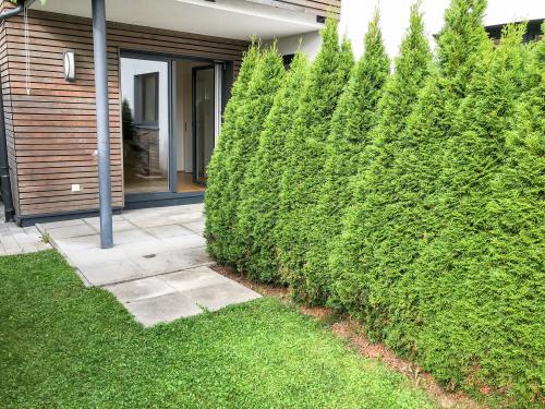 Moderne Garten-Garconniere zur Miete in Maishofen