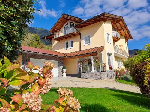 Großzügiges Wohnhaus in traumhafter Panoramalage in St. Veit